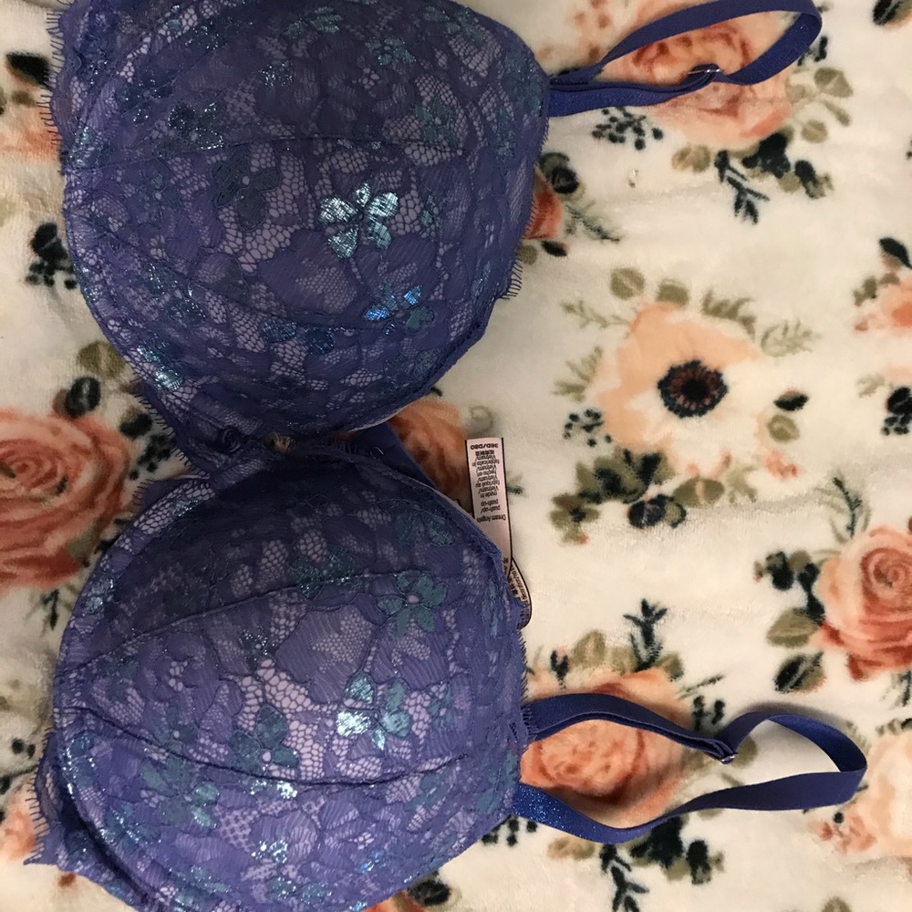 Sparkling periwinkle Victoria’s Secret bra